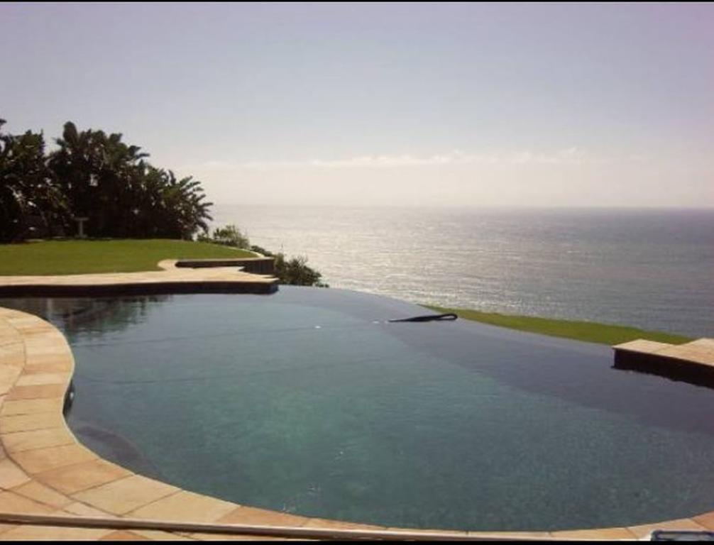 Luxury Beach Apartments Amanzimtoti Exterior photo